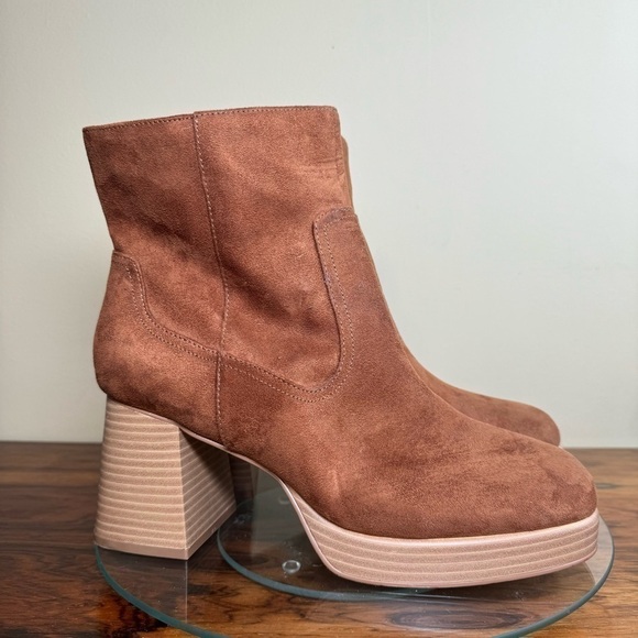 BP Keyla Platform Bootie in Tan Chestnut - Picture 5 of 16